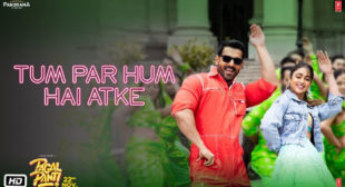 Pagalpanti Song Tum Par Hum Hai Atke